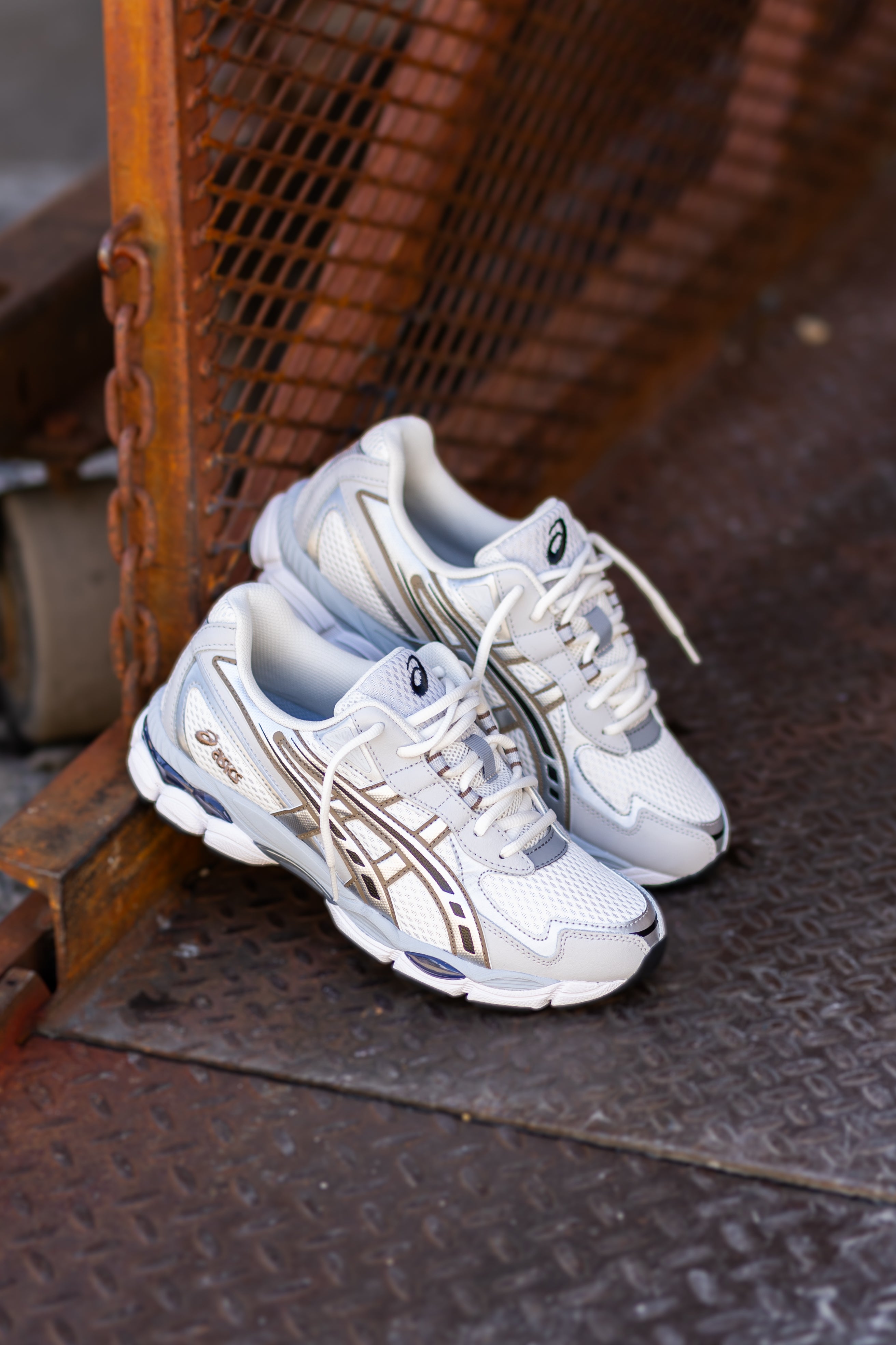 Mens Asics Gel-NYC 2055 (Cream/Pure Silver) 1203A542.100