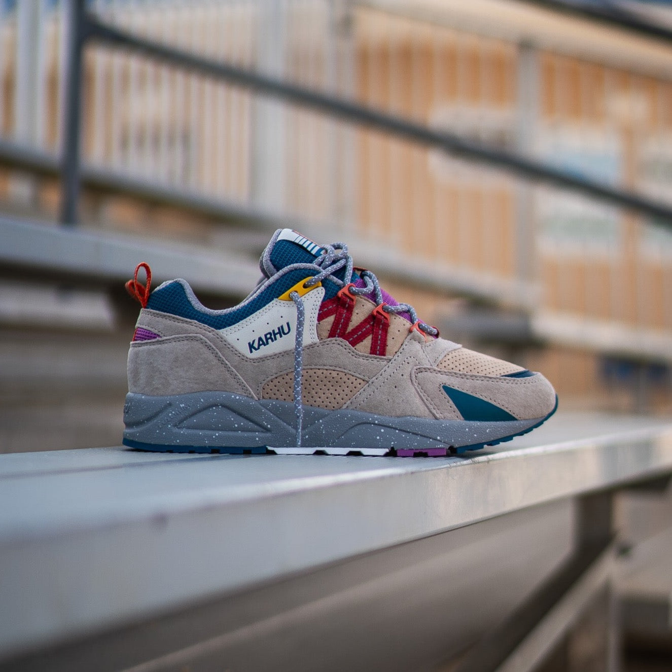 Mens Karhu Fusion 2.0 (Silver Lining/Mineral Red) - Karhu