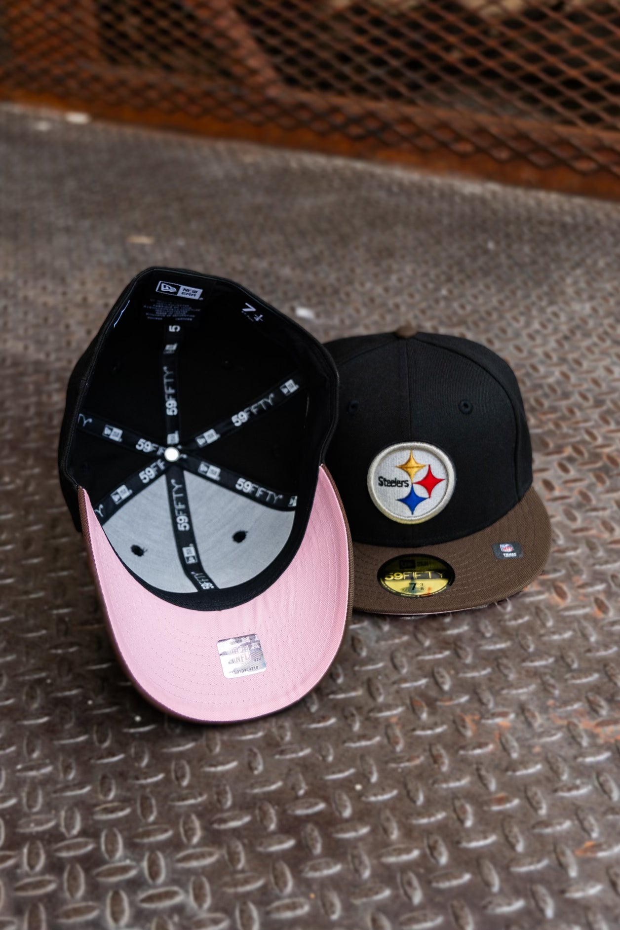 New Era Pittsburgh Steelers 75th Season Pink UV (Black/Mocha) 59Fifty Fitted