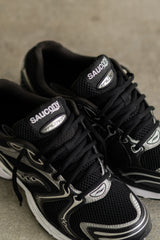 Mens Saucony ProGrid Triumph 4 (Black/Silver)