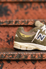 Mens New Balance 2002R (Green/Khaki) - M2002RZD