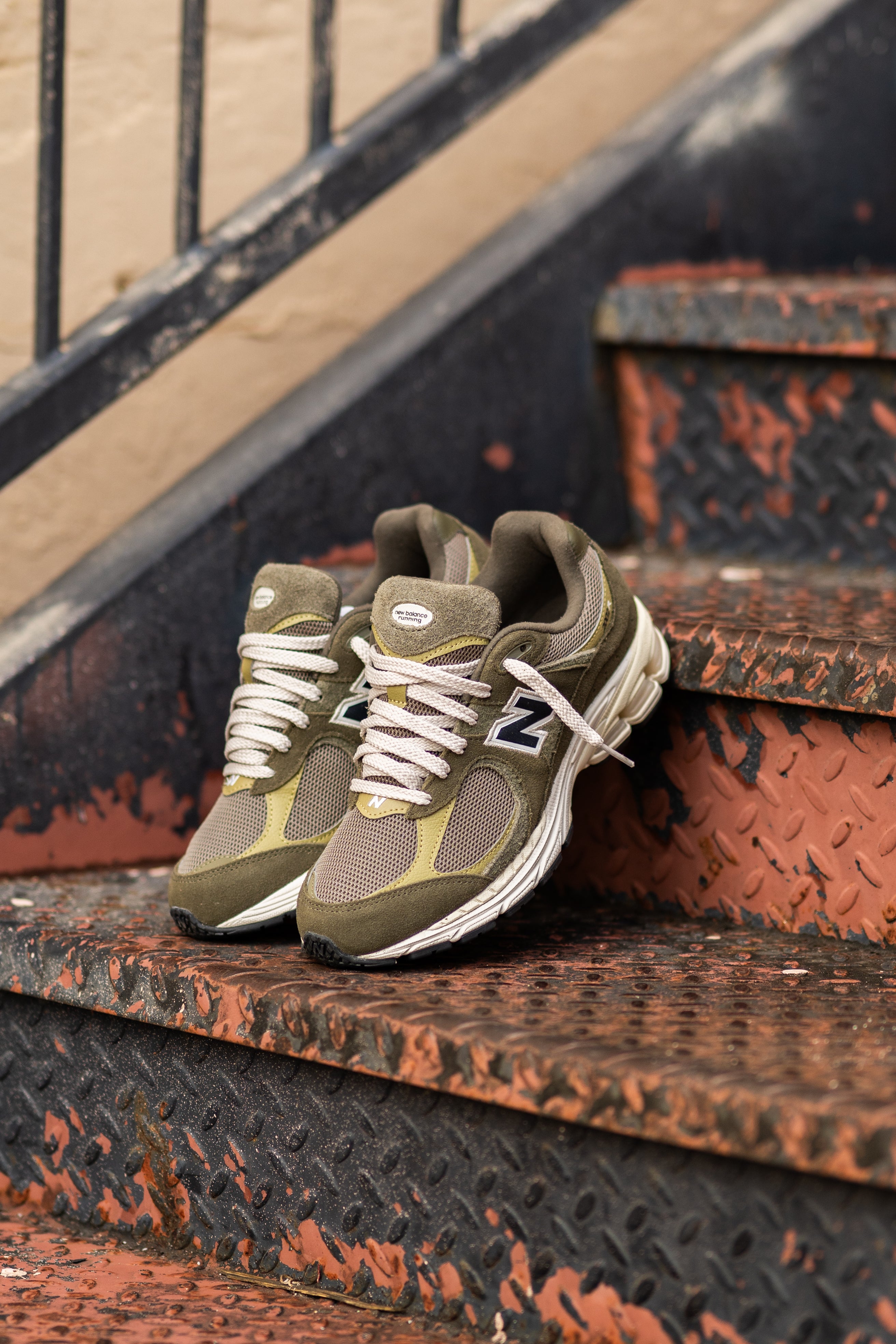 Mens New Balance 2002R (Green/Khaki) - M2002RZD