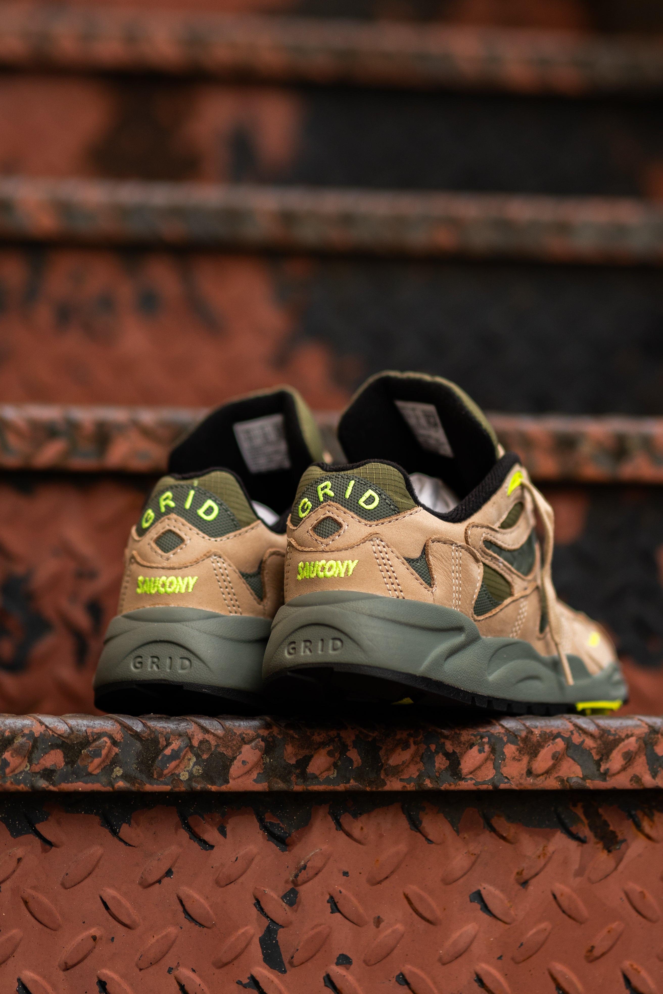 Mens Saucony Grid Shadow 2 Premium (Avocado/Volt)