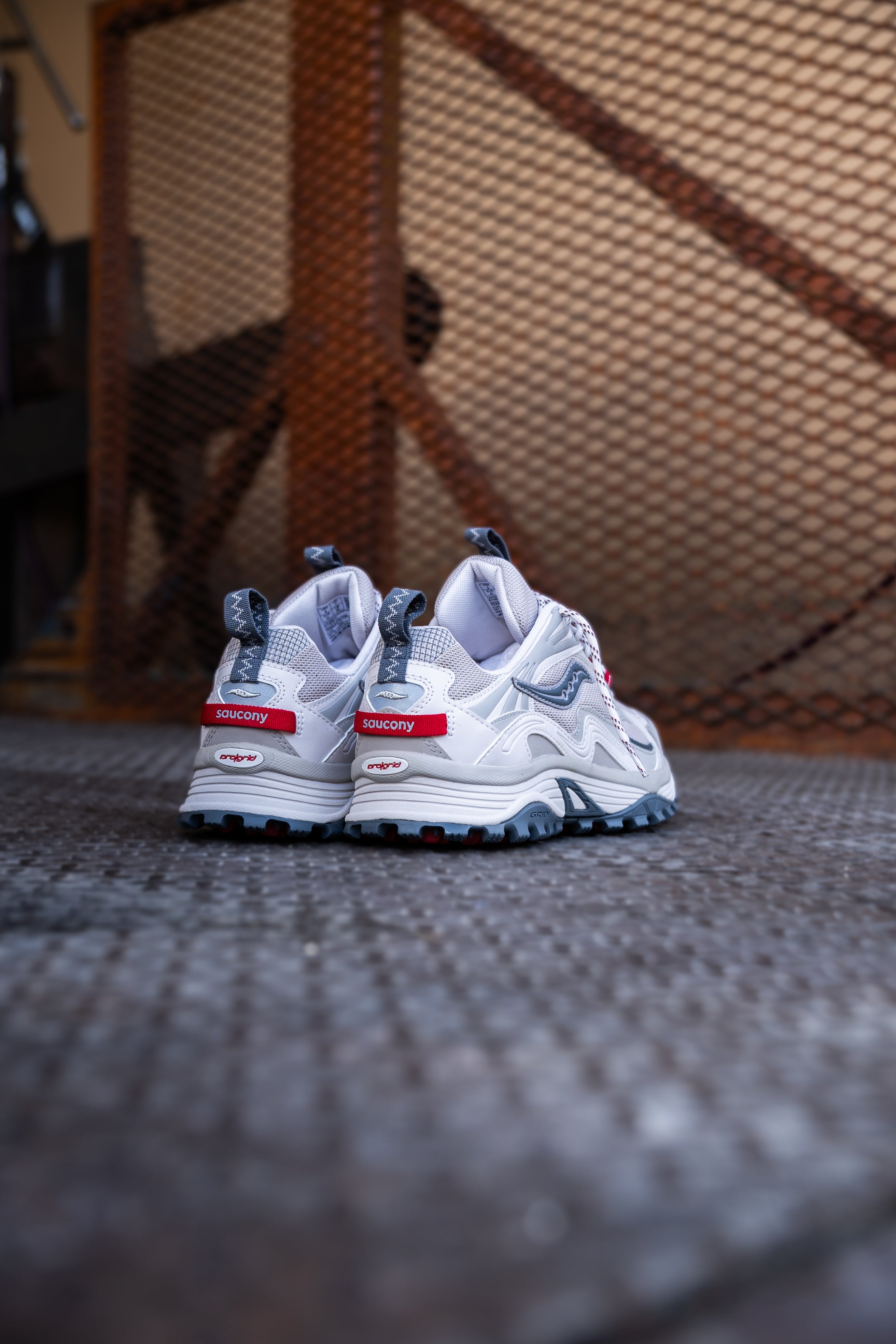 Mens Saucony Grid Aura X (Dove/Red)