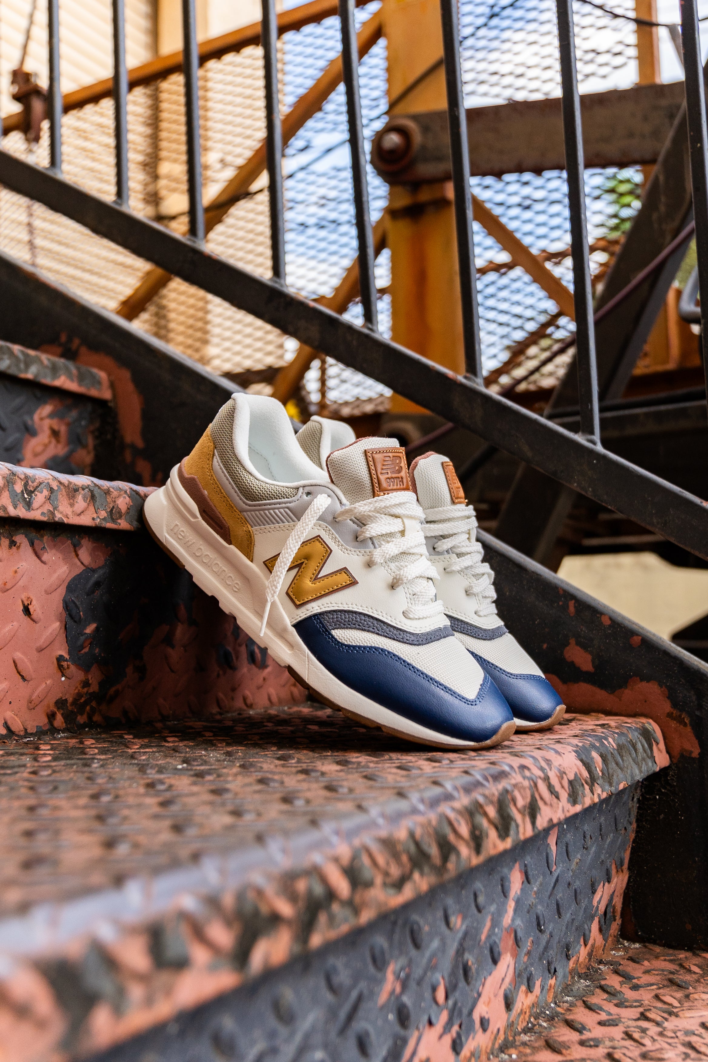 Mens New Balance 997H (White/Brown) - CM997HZG