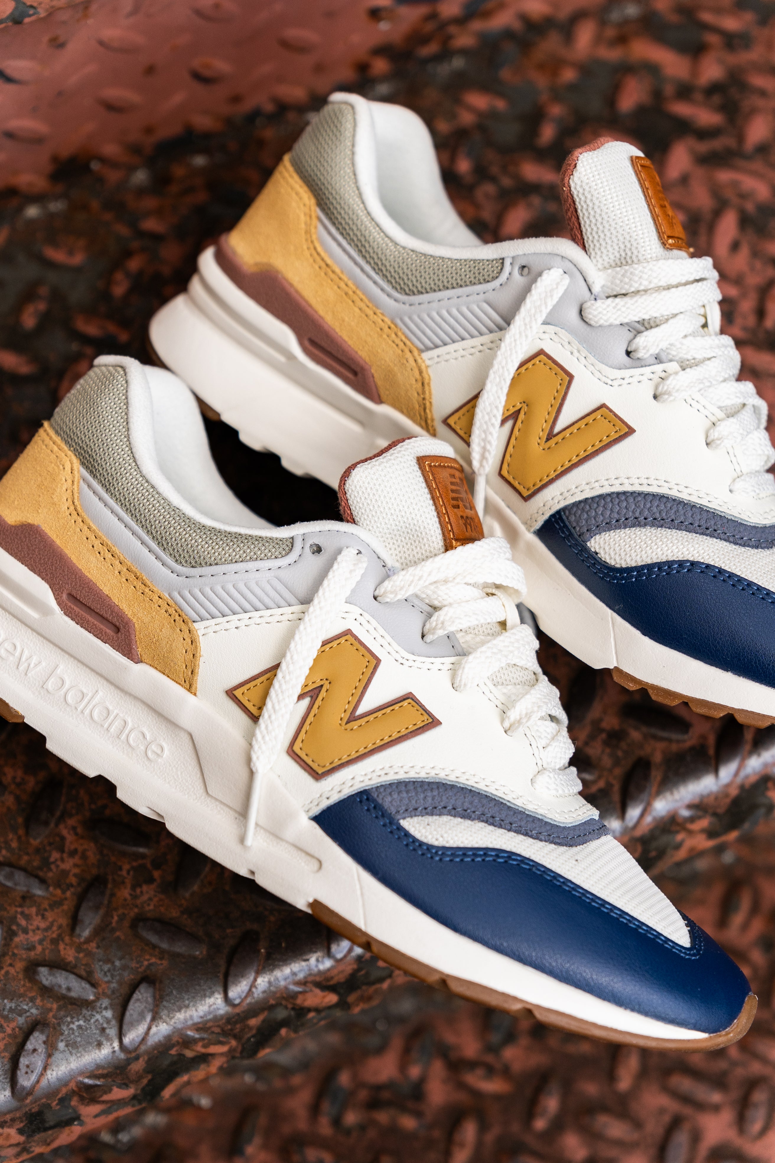 Mens New Balance 997H (White/Brown)