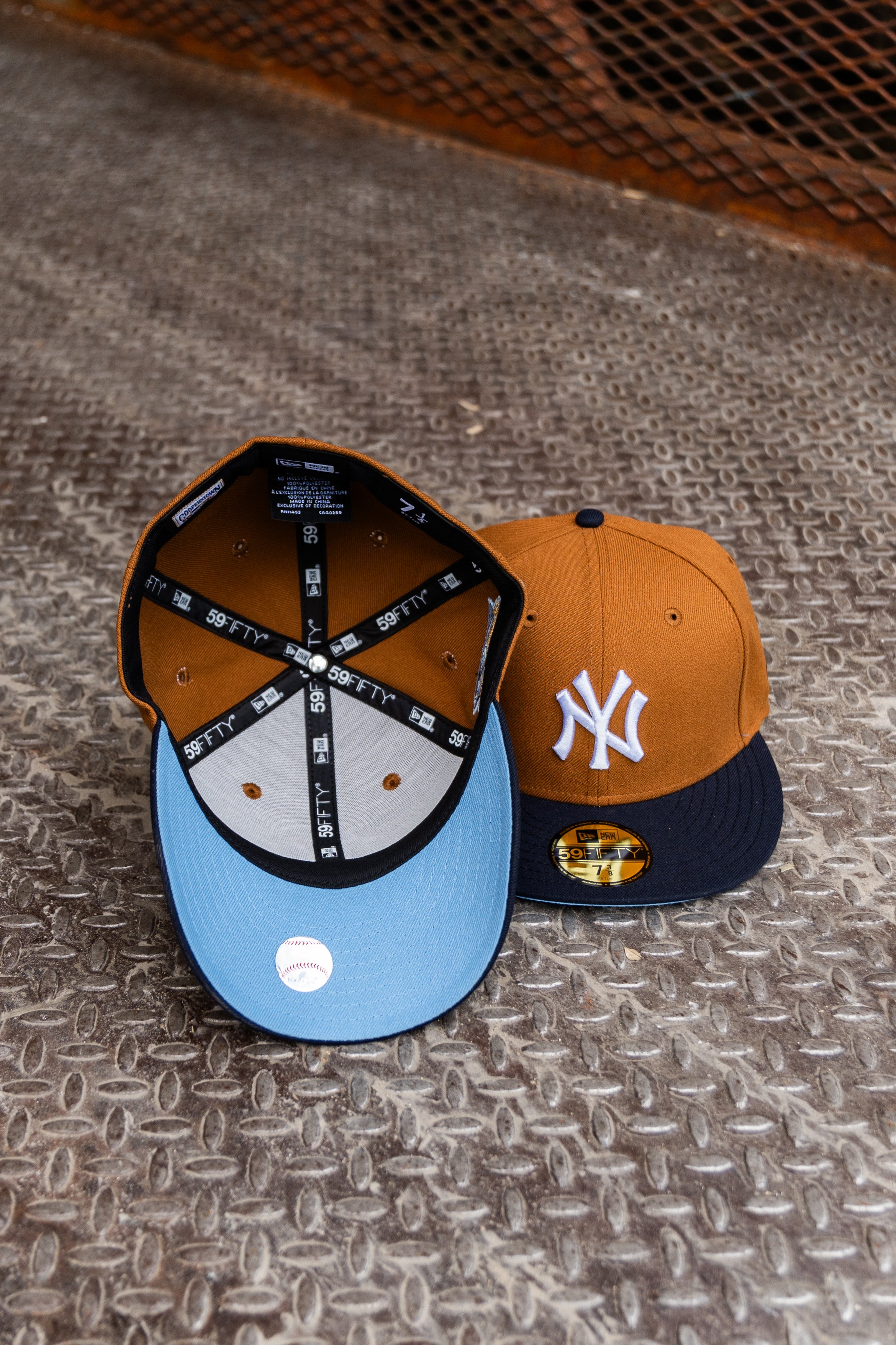 New Era New York Yankees 2000 World Series Sky UV (Peanut/Navy) 59Fifty Fitted