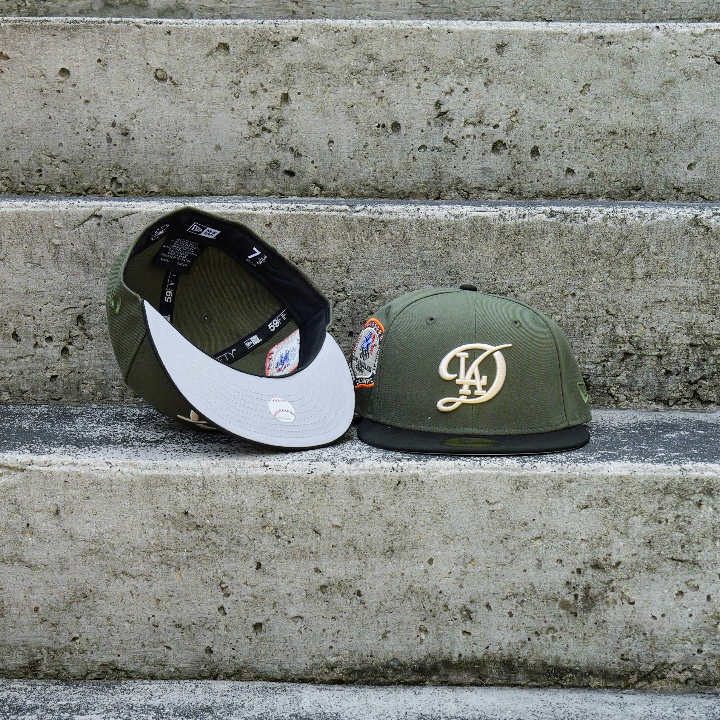 New Era Los Angeles Dodgers 1984 Olympic Stadium Side Patch Fitted