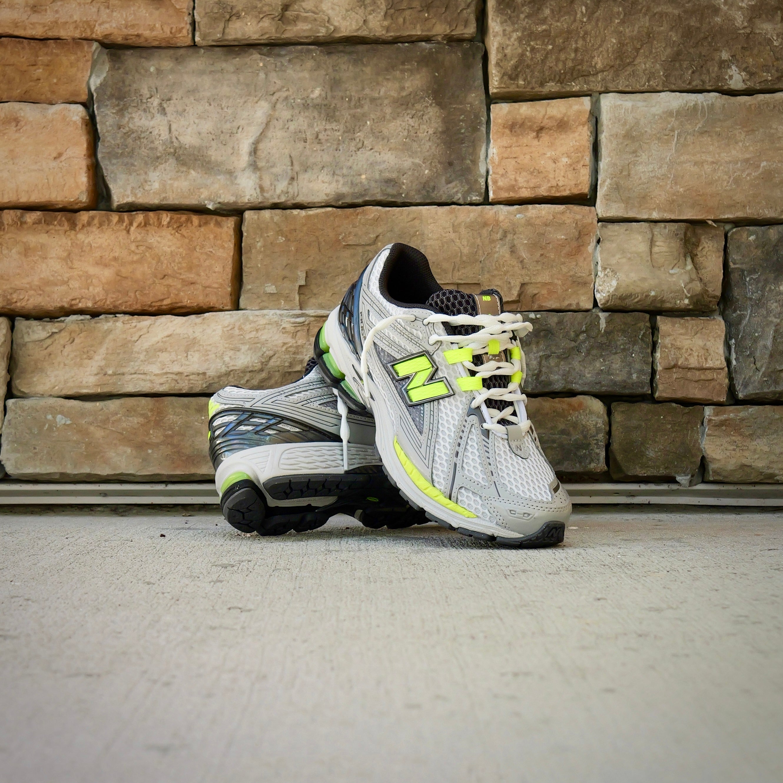 Mens New Balance 1906R (Grey/Green) U190652H - New Balance