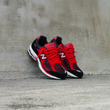 Mens New Balance 2002R (True Red/Black) - U2002RZA