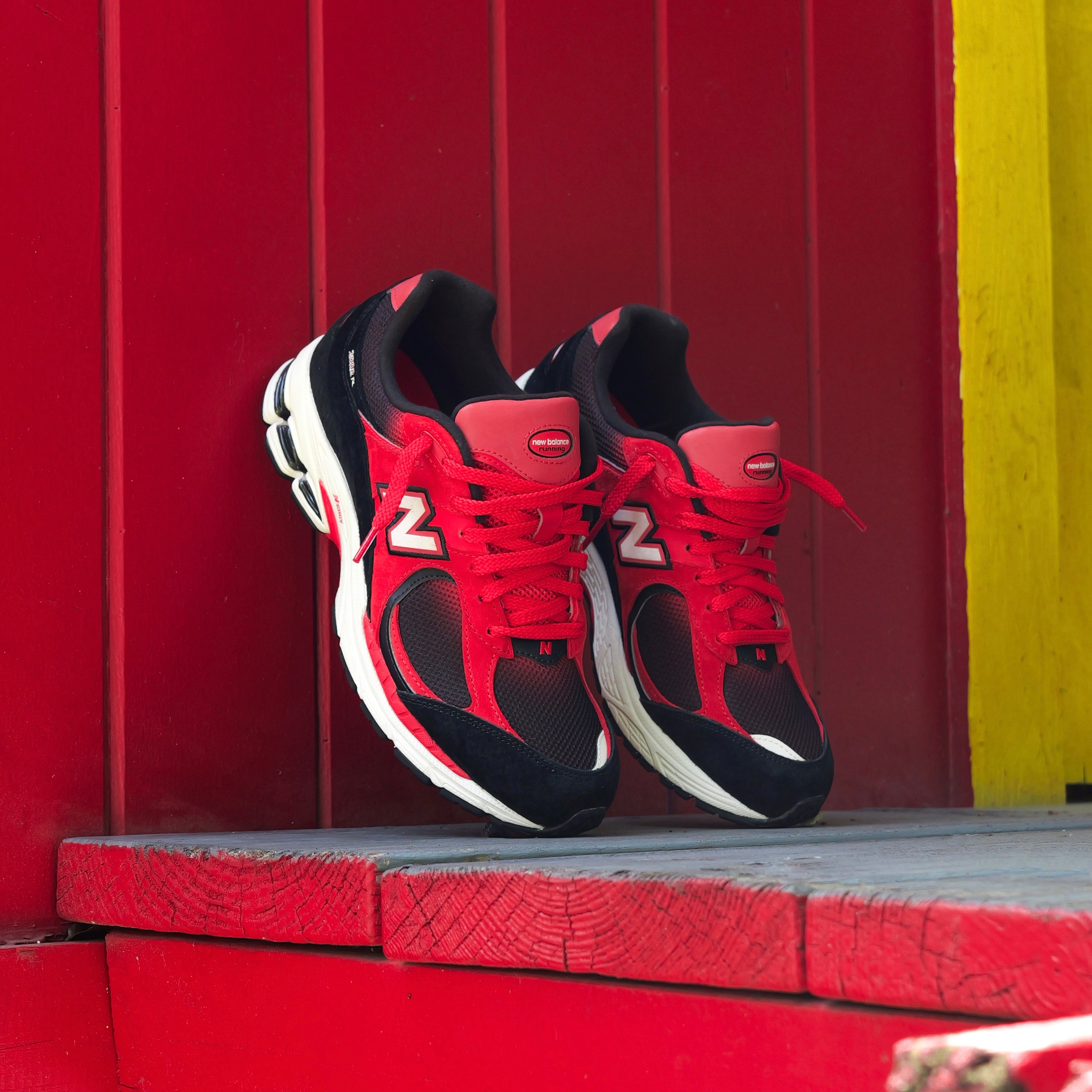 Mens New Balance 2002R (True Red/Black) - U2002RZA - New Balance