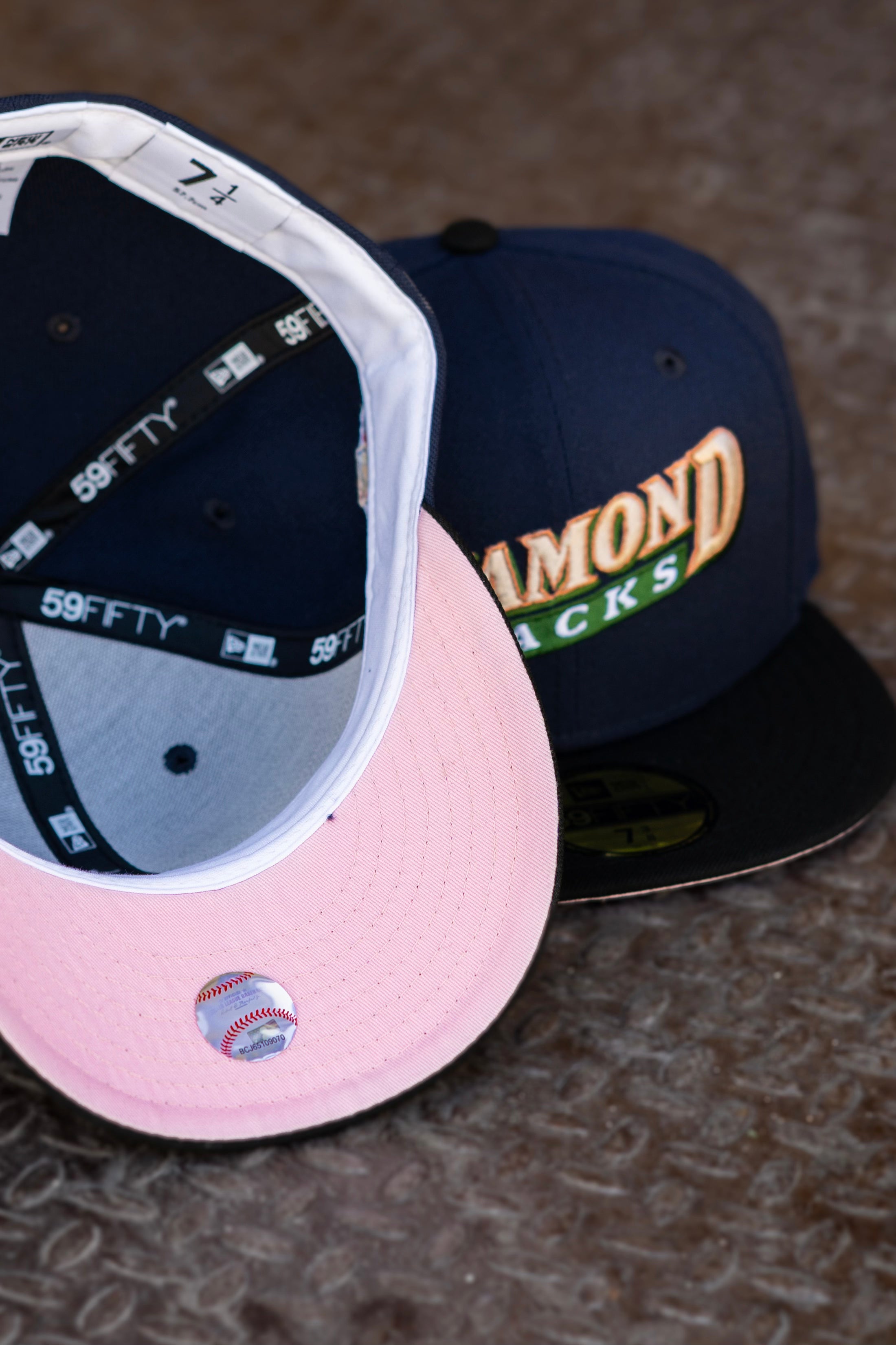 New Era Arizona Diamondbacks 2001 World Series Pink UV (Navy/Black) 59Fifty Fitted