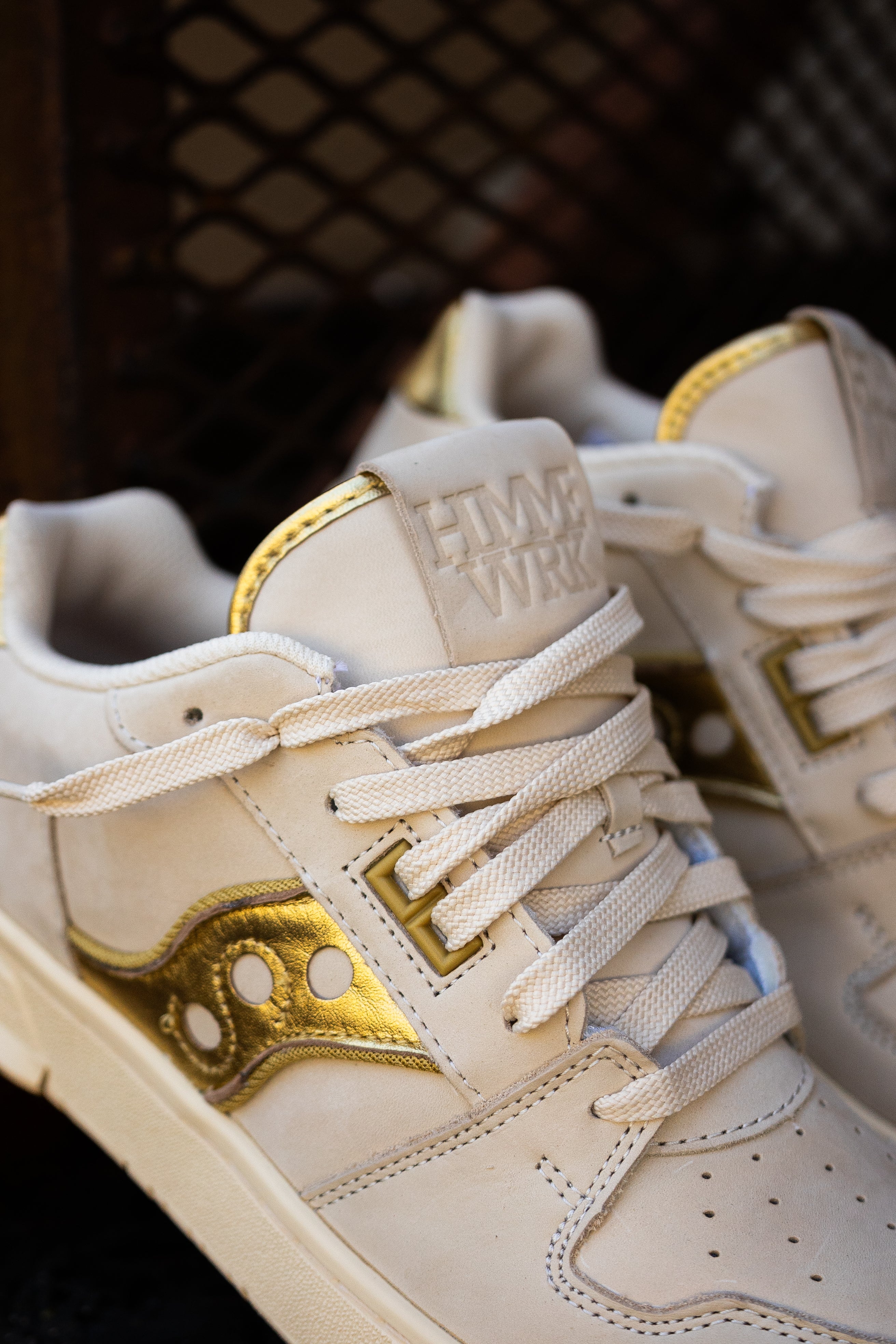 Mens Saucony Sonic Low (Cream/Gold) - Saucony