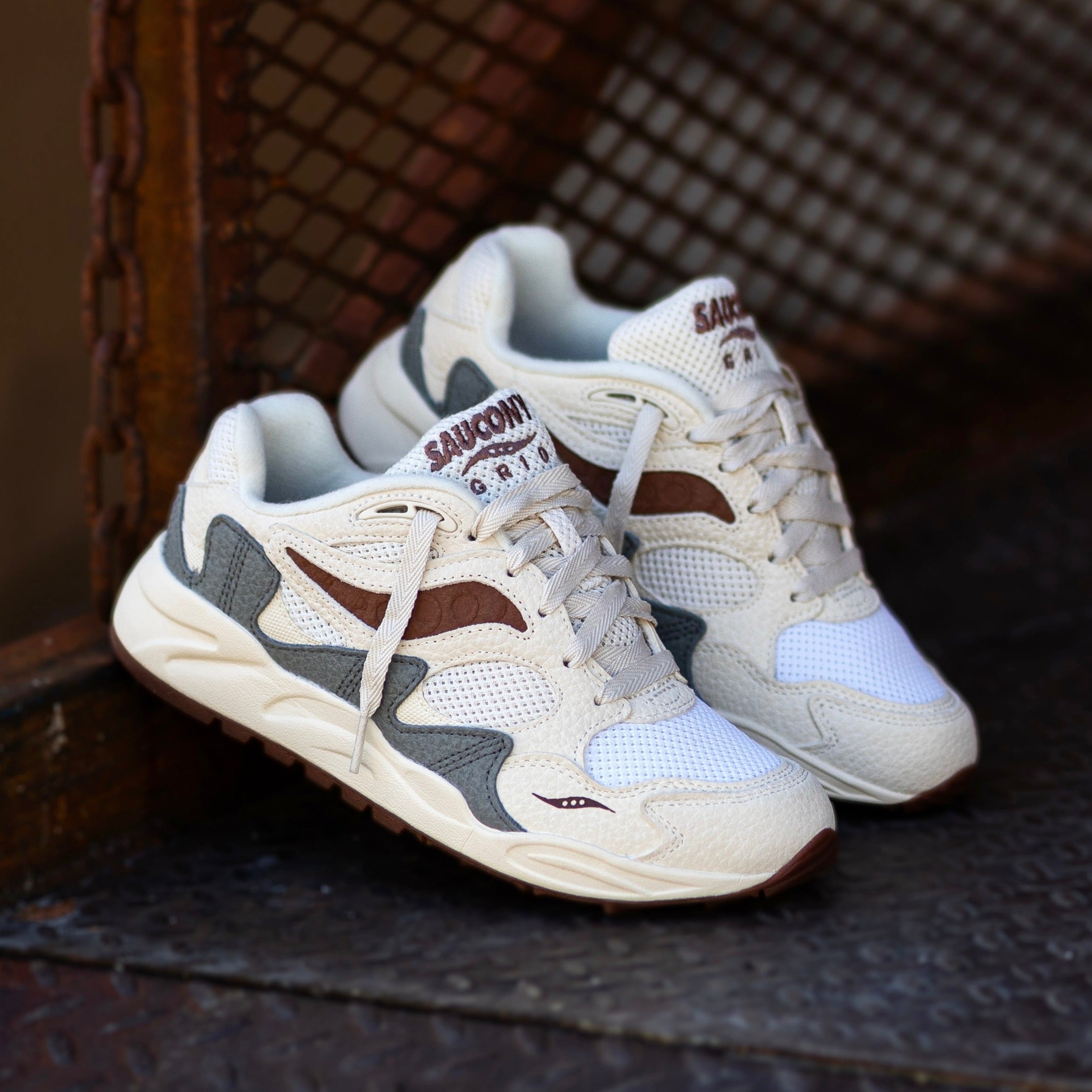 Mens Saucony Grid Shadow 2 (Sand/Brown) - Saucony