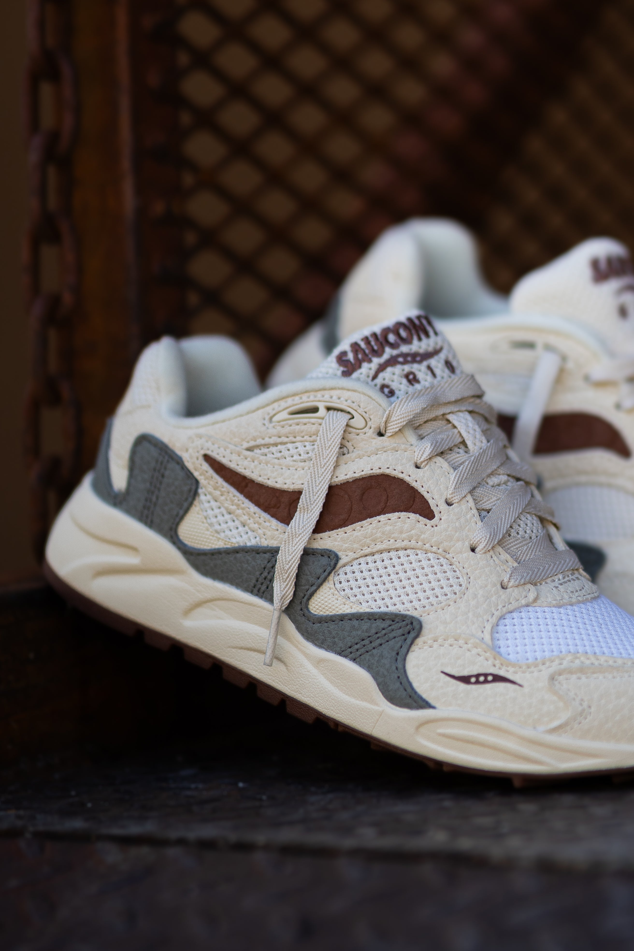 Mens Saucony Grid Shadow 2 (Sand/Brown) - Saucony