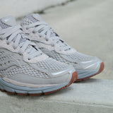 Mens Saucony ProGrid Omni 9 (Crafted Grey)