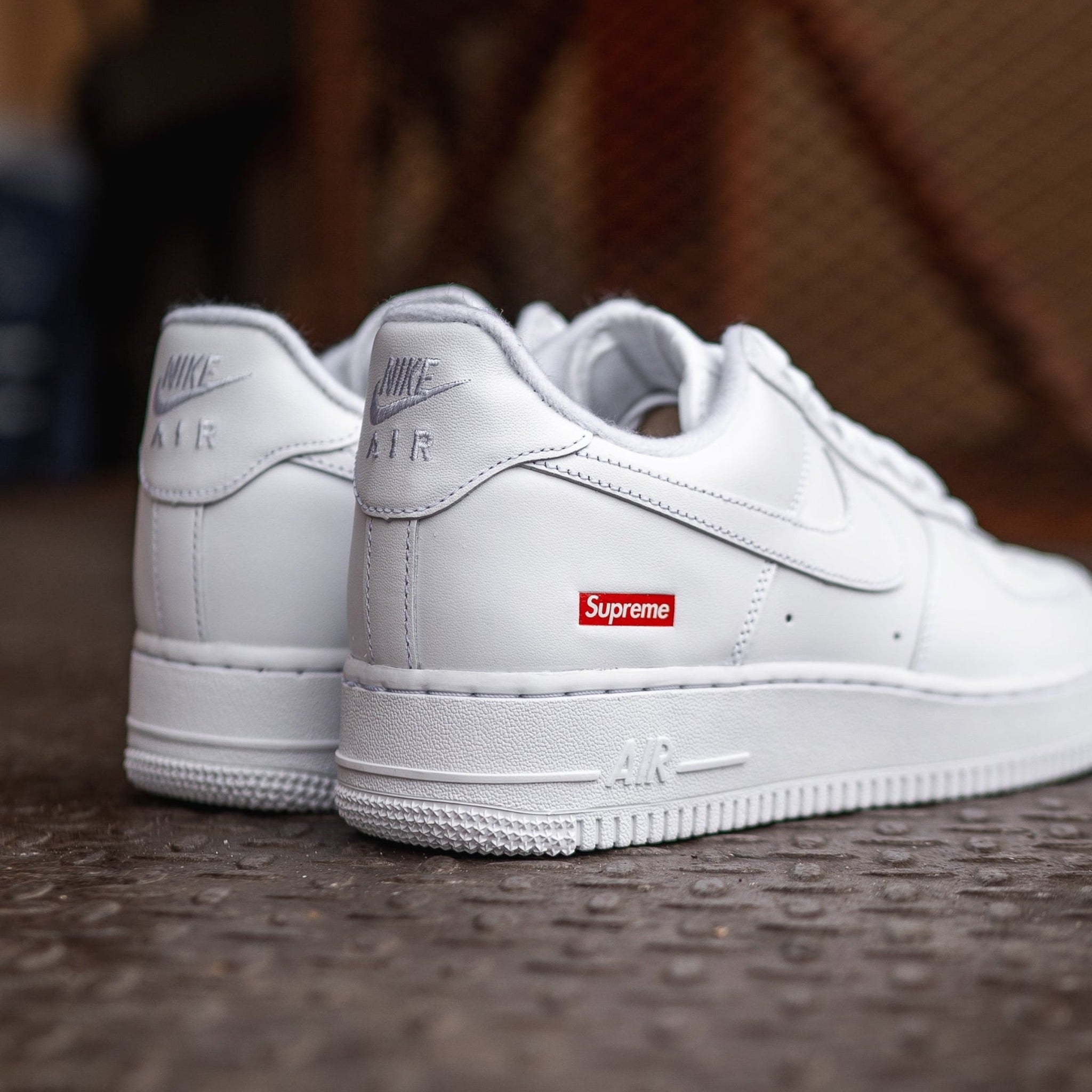 Nike x Supreme Air Force 1 Low SP (White) - Nike