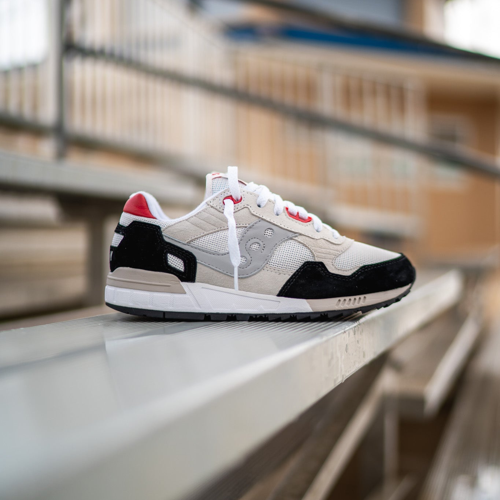 Saucony Shadow 5000 (White/Black/Red) - Saucony